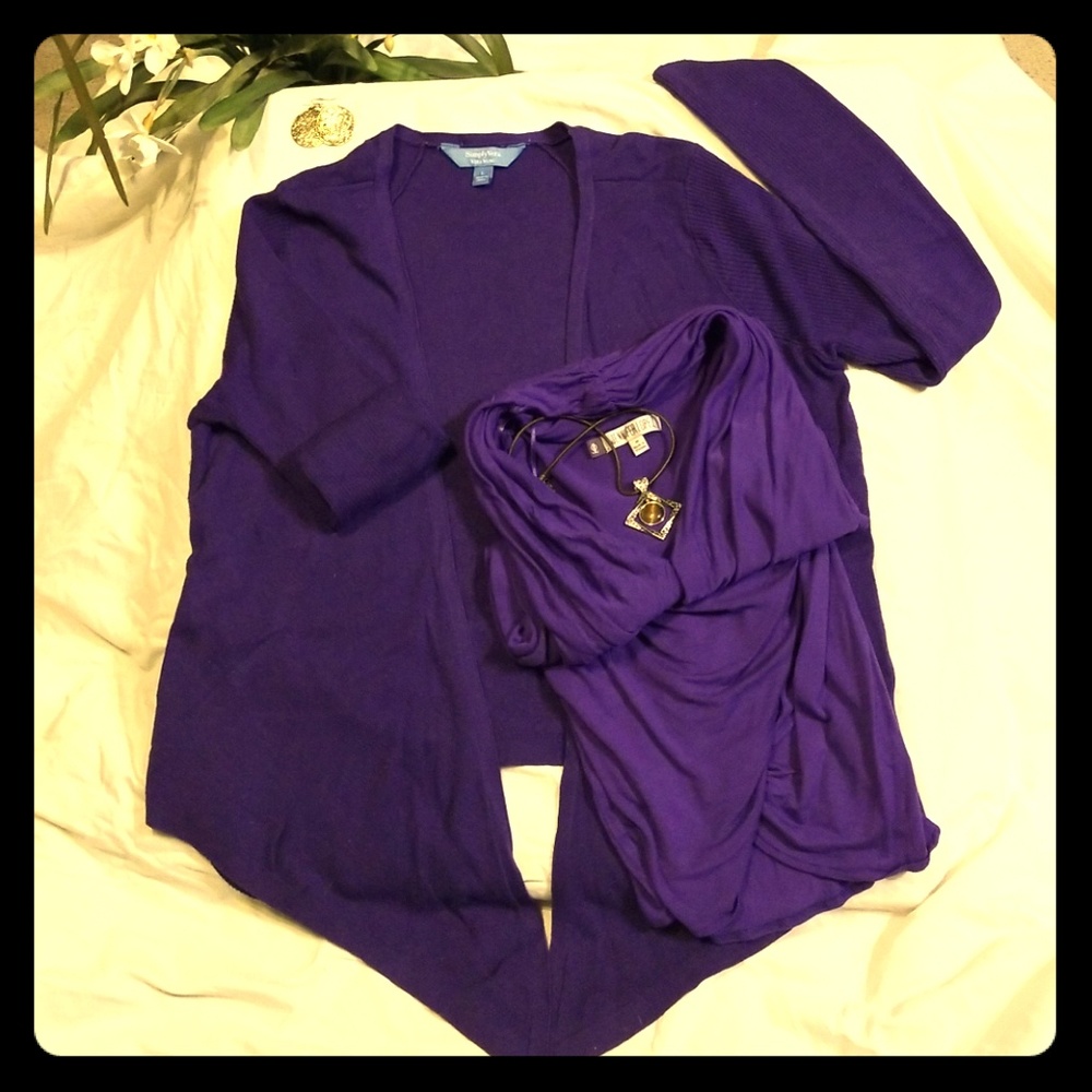 Set 2 Vera Wang Light Weight Sweater & Jenn Lopez